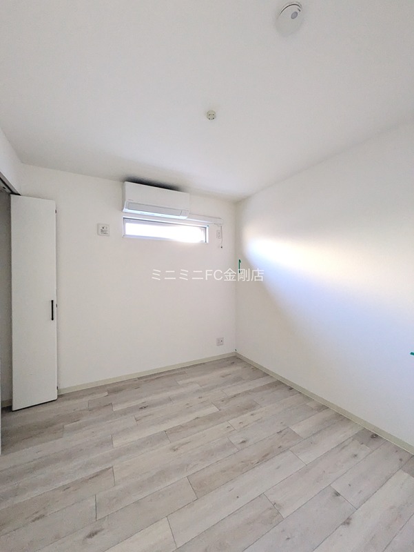 クリエオーレ初芝 ベッドルーム