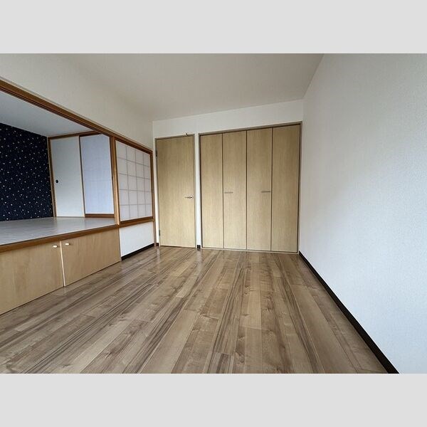 安田マンション ベッドルーム