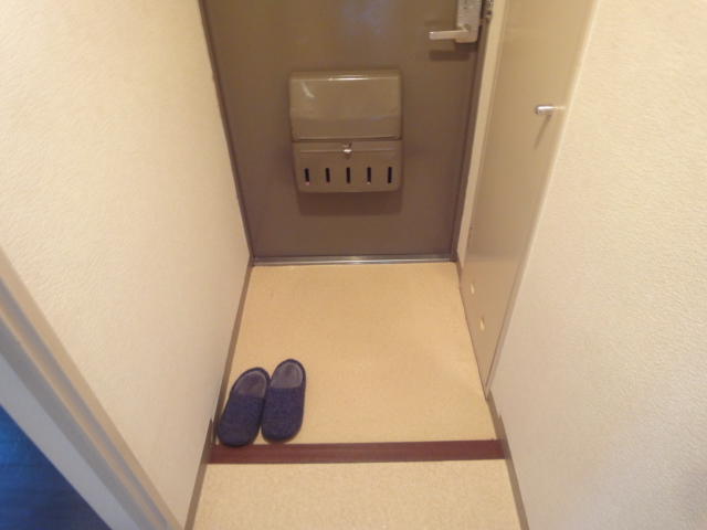 ユートピアハイツ金剛 玄関