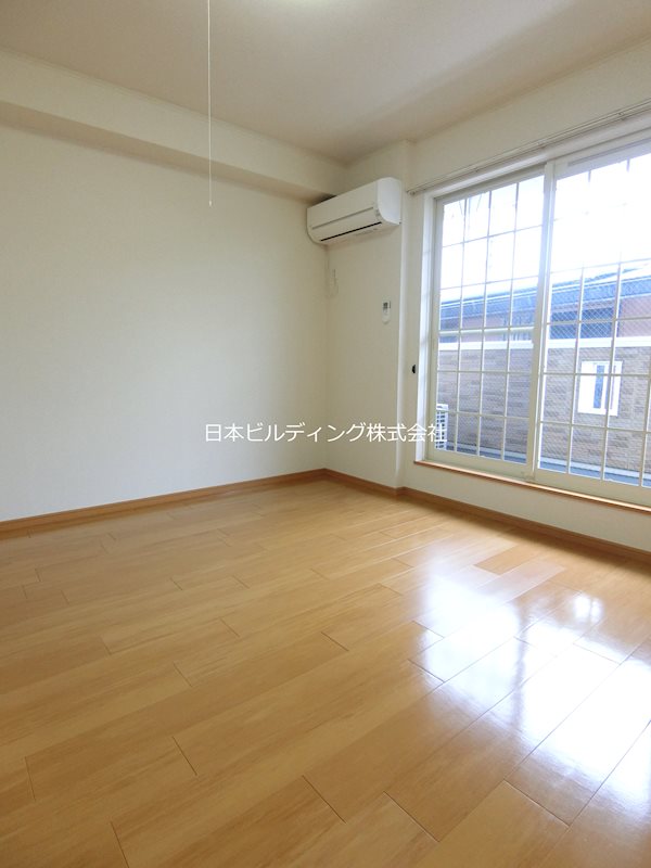 インプレス ベッドルーム