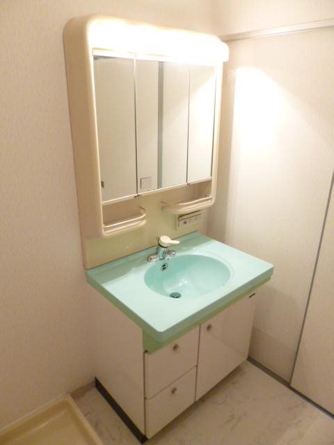 エルモーソ・デ・昌栄 その他1