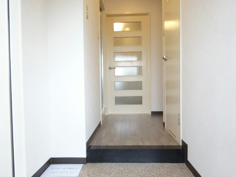 クレールシャンブル16 玄関