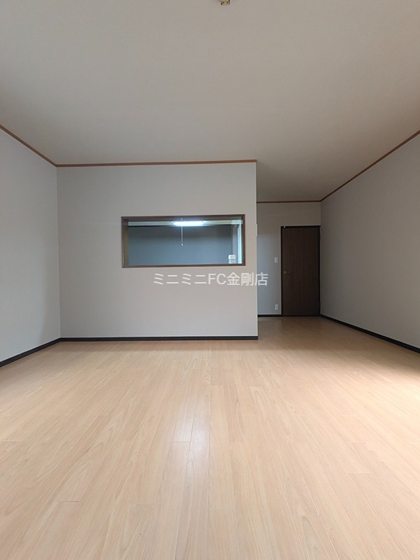 栄町戸建 リビング