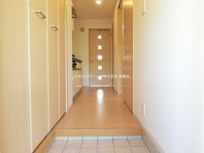 サニー・ヴィラ 玄関