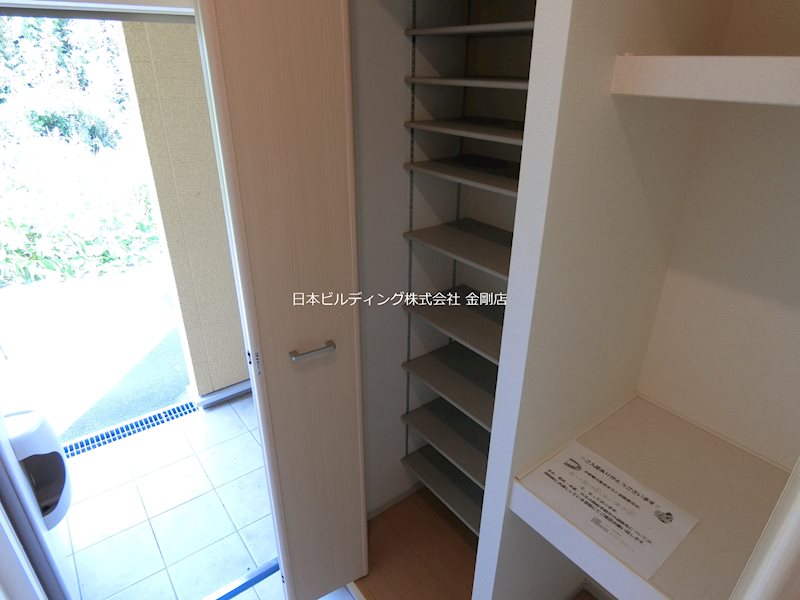 サニー・ヴィラ その他7