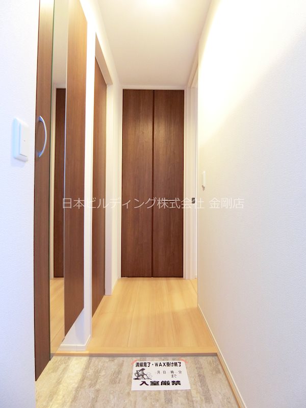 ラヴィベールメゾン 玄関