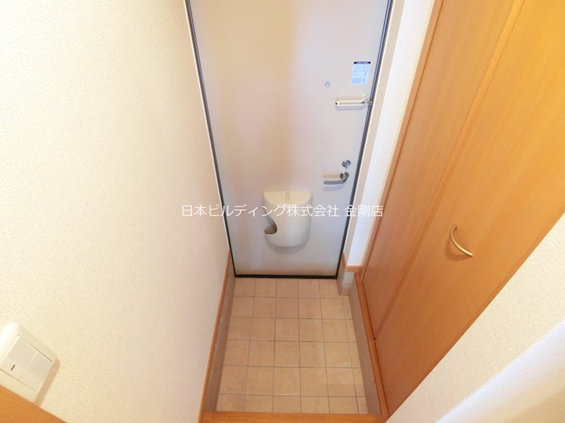 シャロルエヌ 玄関