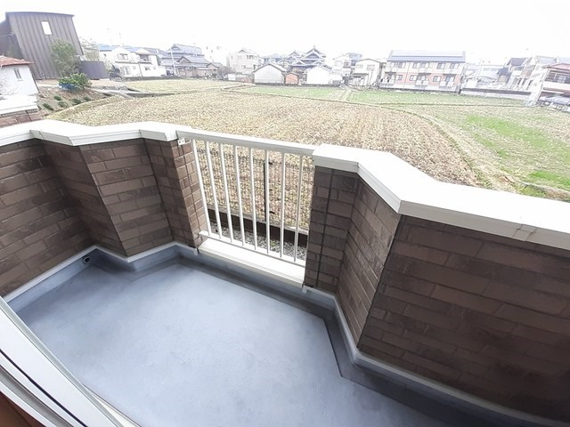 ロイヤルヒルズ高松 ベランダ