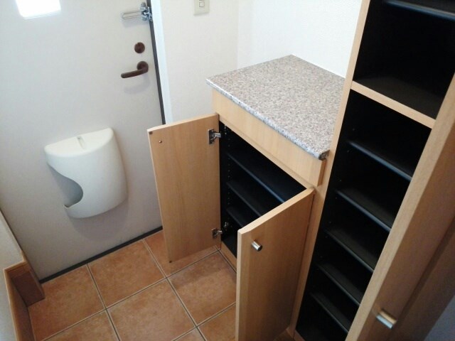 Ｃ・Ｋ・ミニョン 玄関