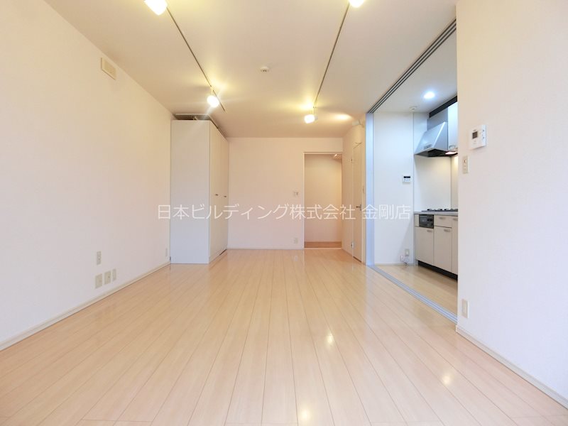 クリプトメリア リビング