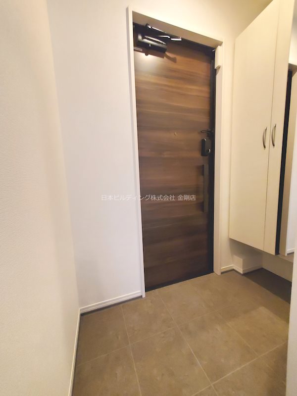 エヌ　プレミール 玄関