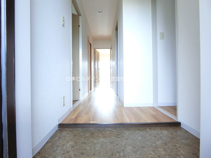 ボナージュ石橋 玄関