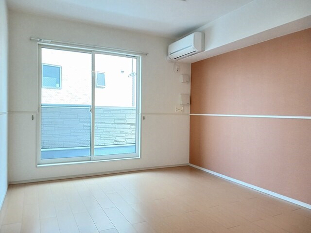 リバーサイドレジデンスＴＵ リビング