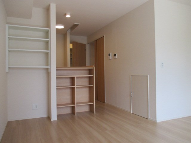 クリスタルハイツ原山台 リビング