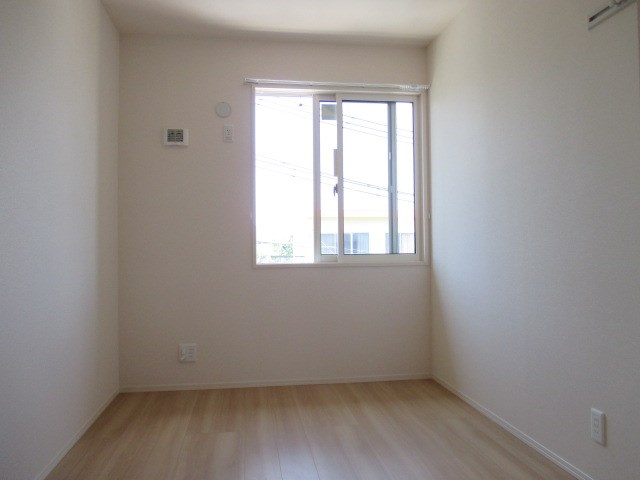 クリスタルハイツ原山台 ベッドルーム