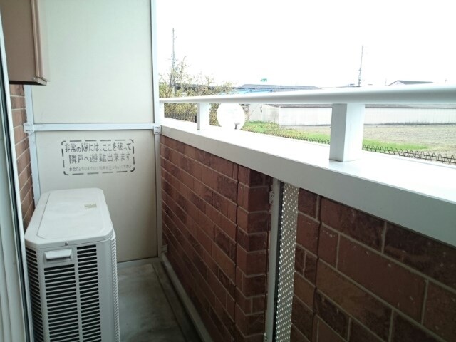 ジン　シャン ベランダ