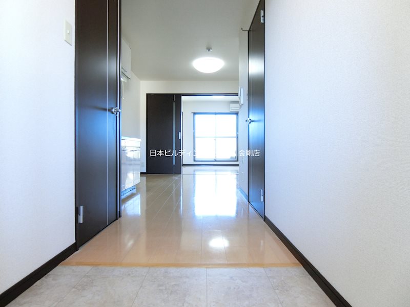 フジパレス草尾 玄関