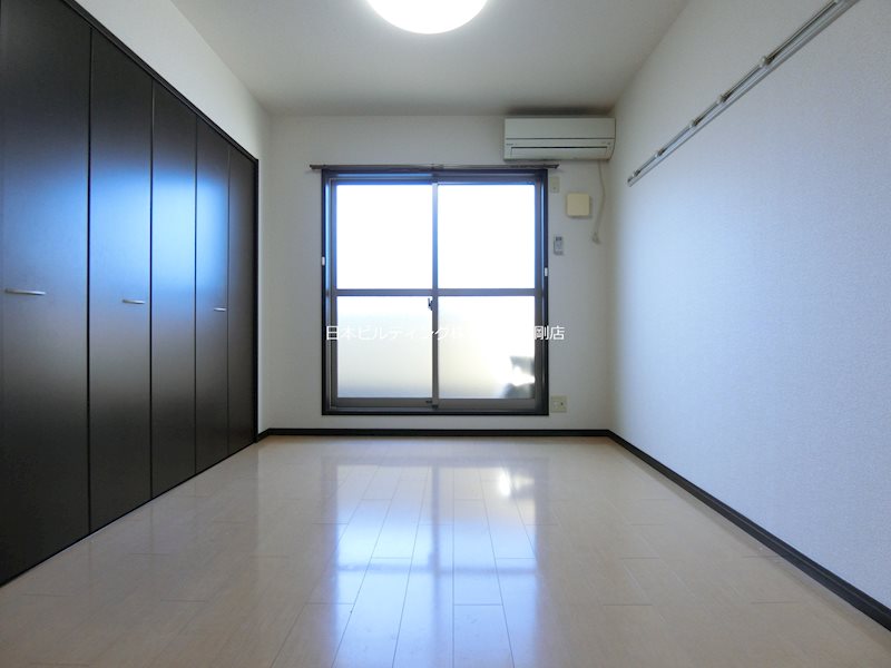 フジパレス草尾 ベッドルーム