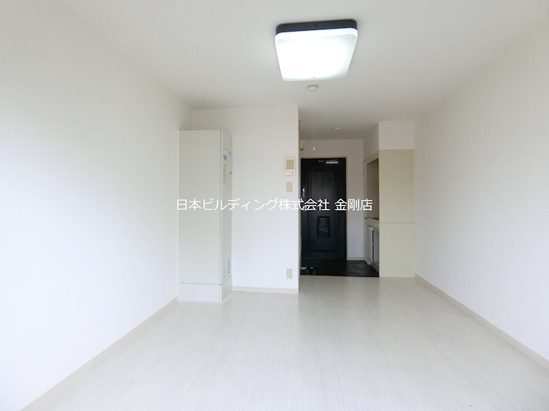 エスティライフ富田林 リビング