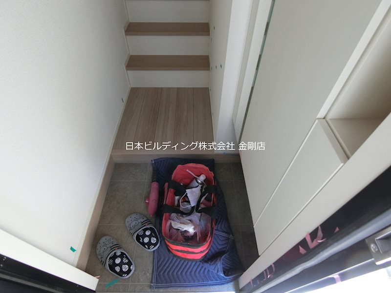 D-room K・M金剛 玄関