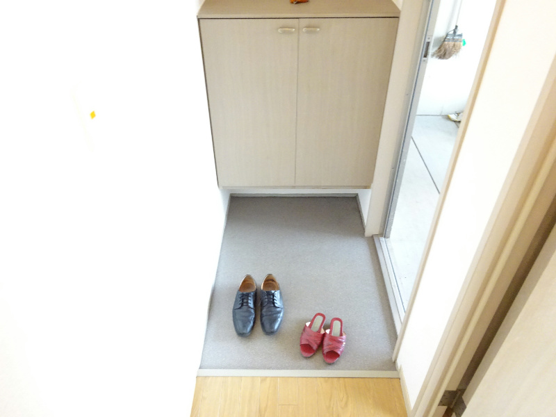 セピアコートＡ  玄関