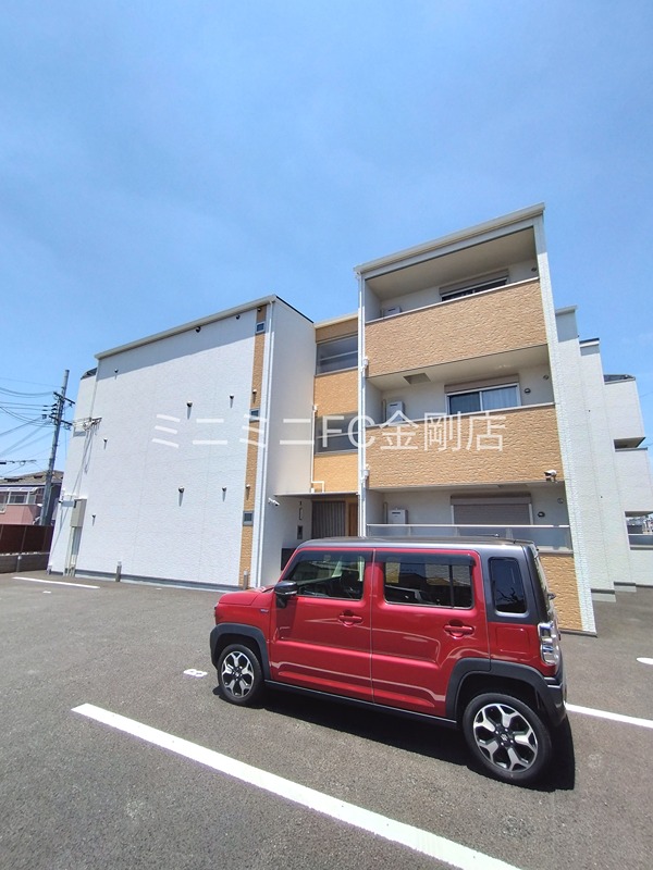 フォレストクリエオーレ金剛 外観