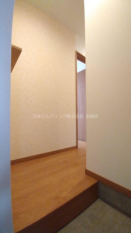 フィアスコート北野田 玄関