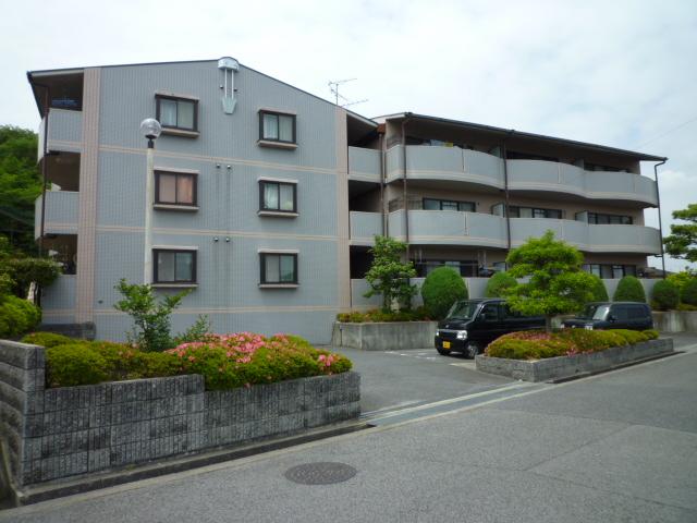 シェラ金剛 外観