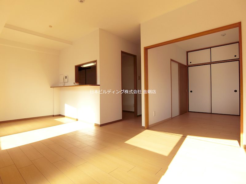 エンブレス リビング