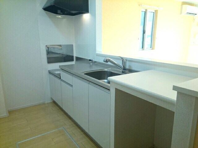 シェーネ　茂 キッチン