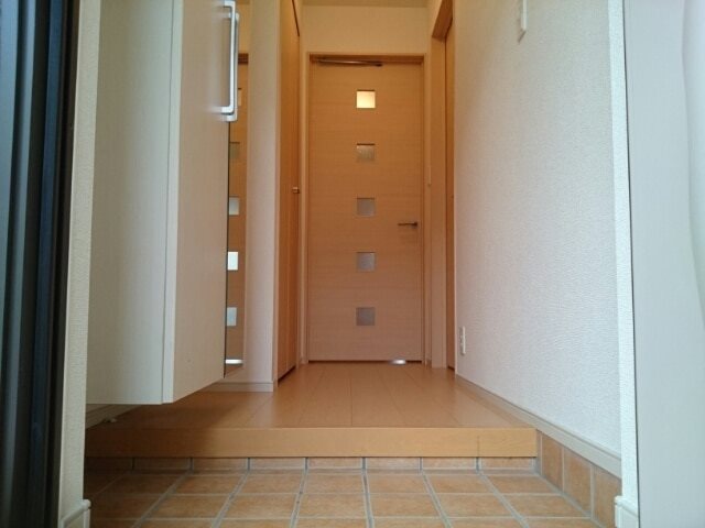 プラシード　アロッジオ 玄関