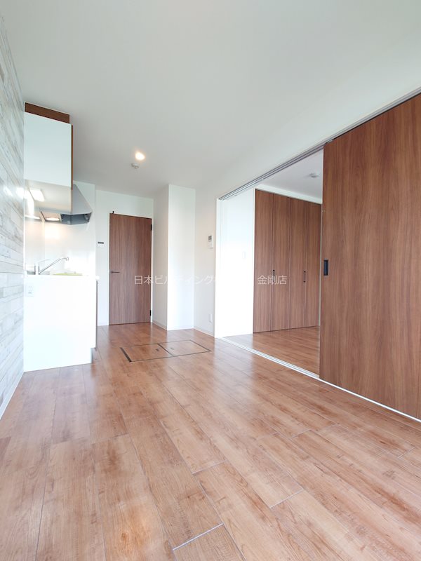 プレミアムスイート狭山駅前 リビング