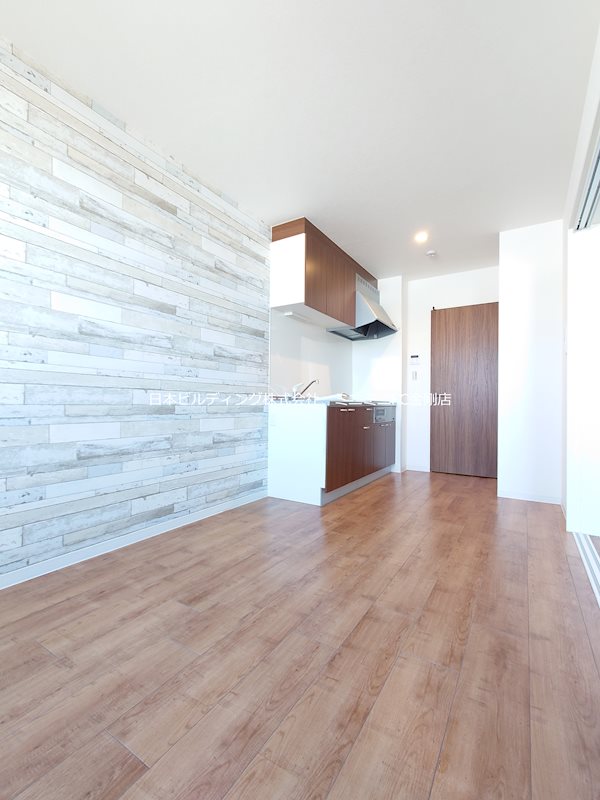 プレミアムスイート狭山駅前 リビング