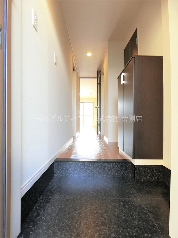 ロッシュ・フォーレ 玄関