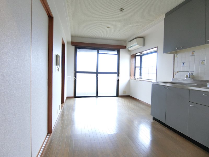 フリーディオ富田林市 リビング