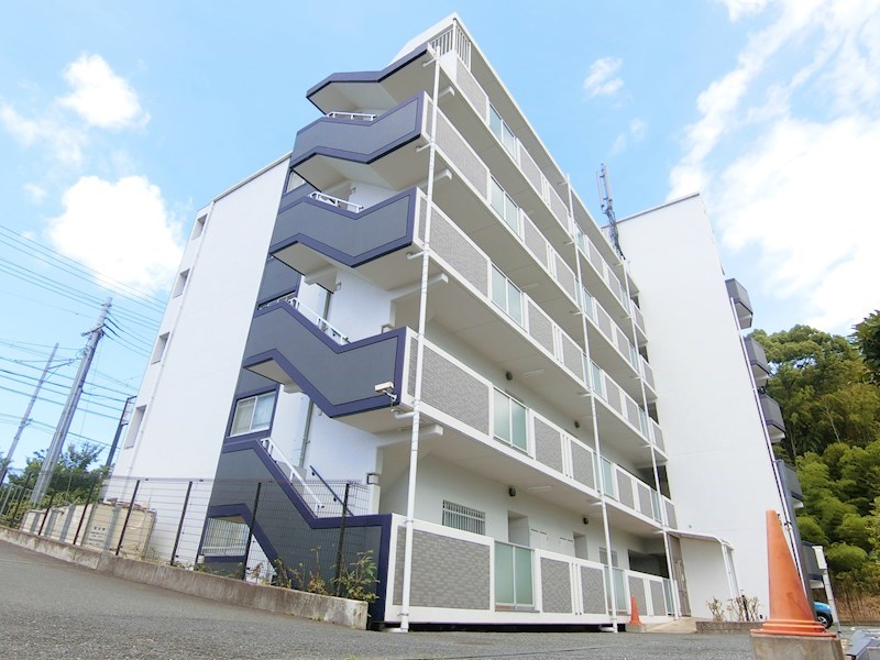 ウエストインヒルズ 外観