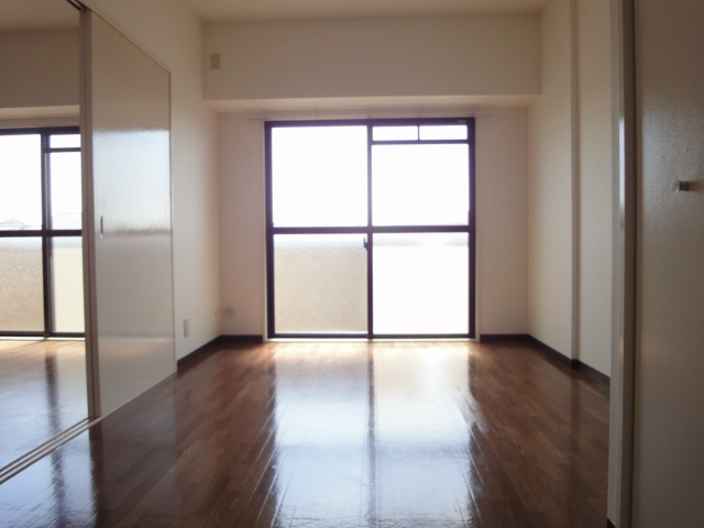 サニーコート深井 ベッドルーム