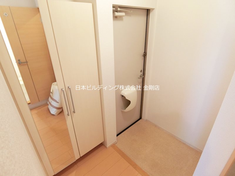 フルー　リール 玄関