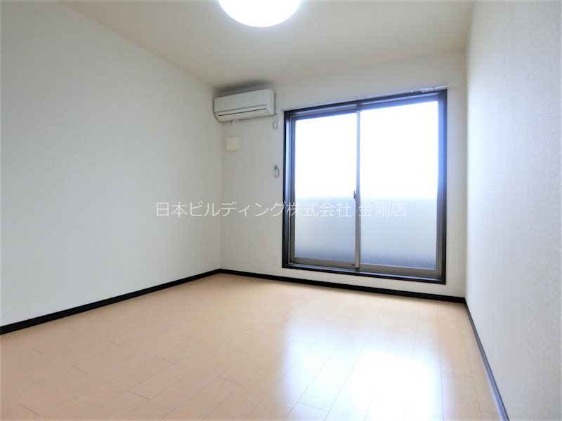 スリーハーブズ狭山Ⅱ番館 ベッドルーム