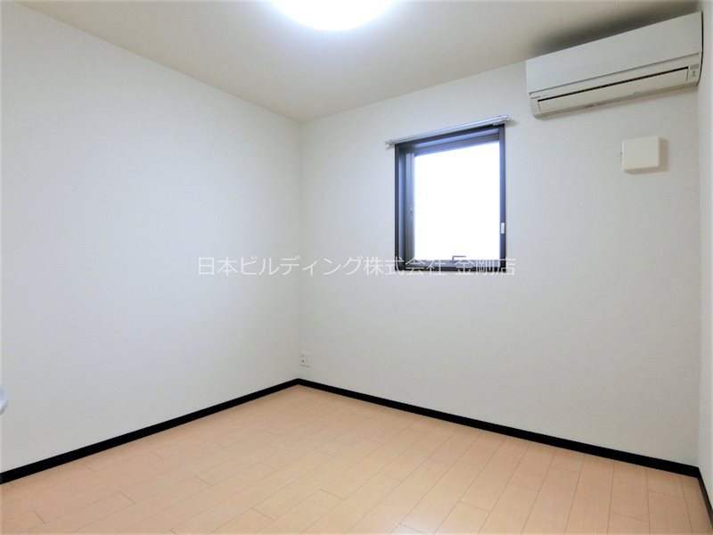 スリーハーブズ狭山Ⅱ番館 ベッドルーム