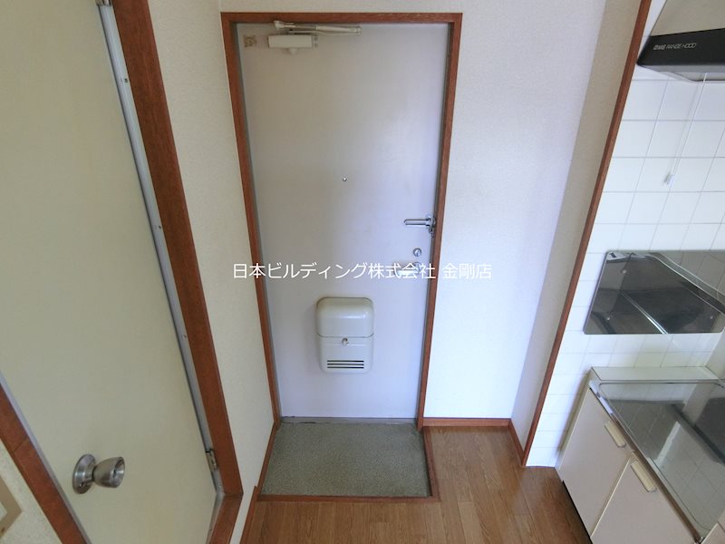 光ハイツ・杉本 玄関