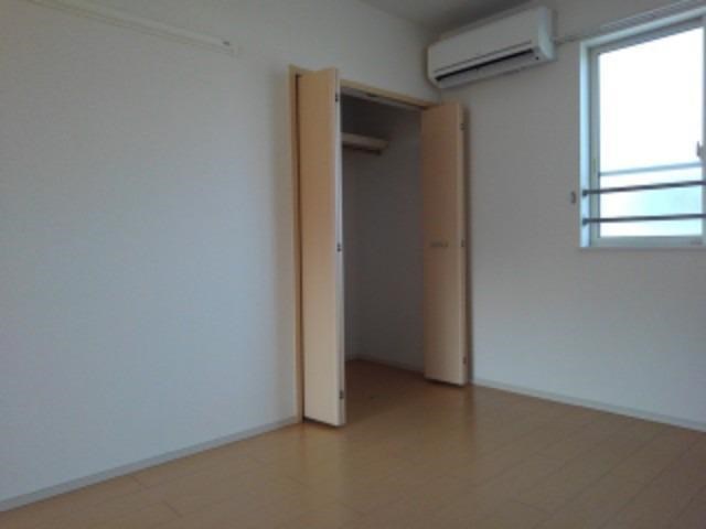 アップヒル　ロジェ その他3