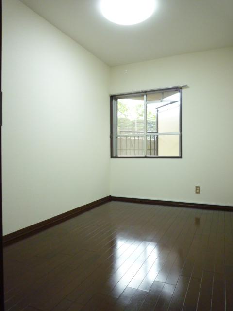 ガーデンハイム狭山A棟 ベッドルーム