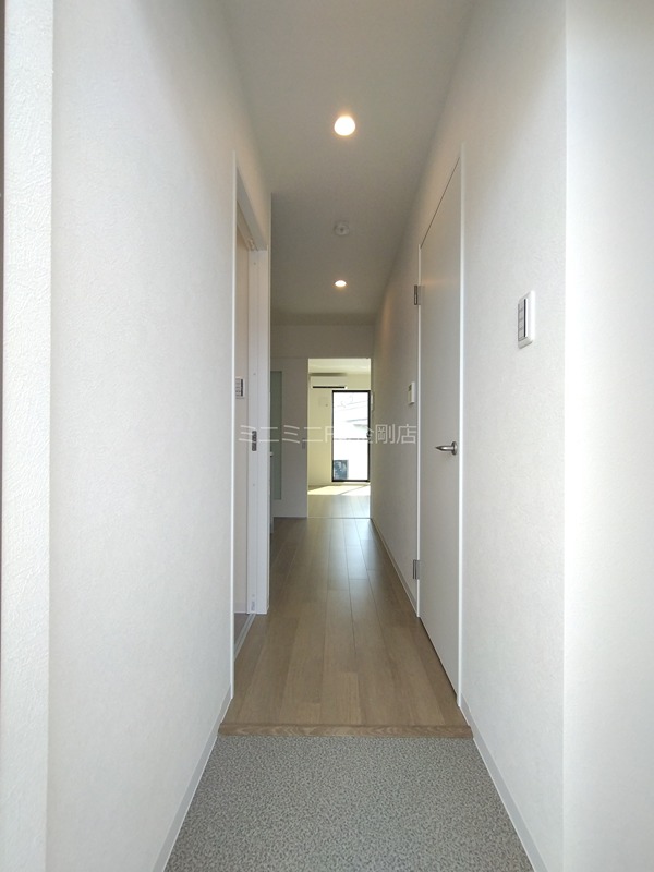 Raffine SAKAI 玄関