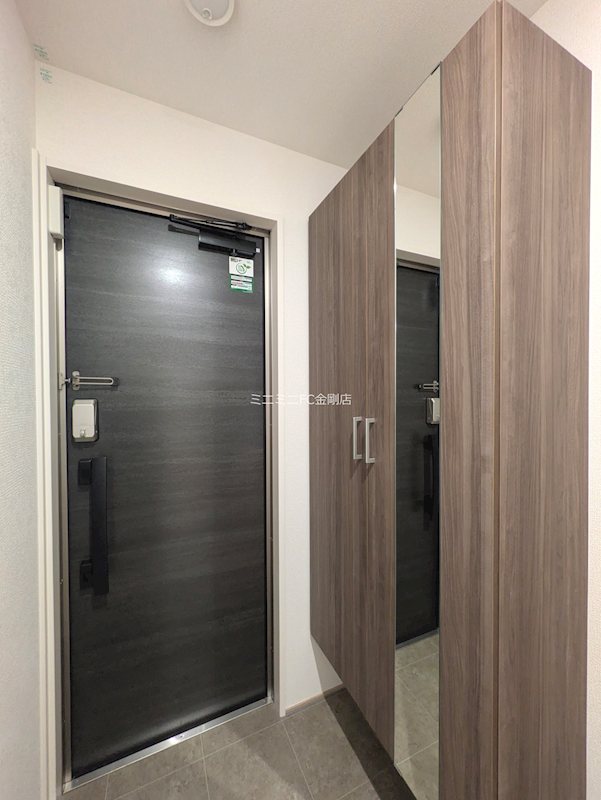 プライム金剛 玄関