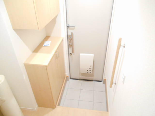 シャーメゾン・リラフォート 玄関