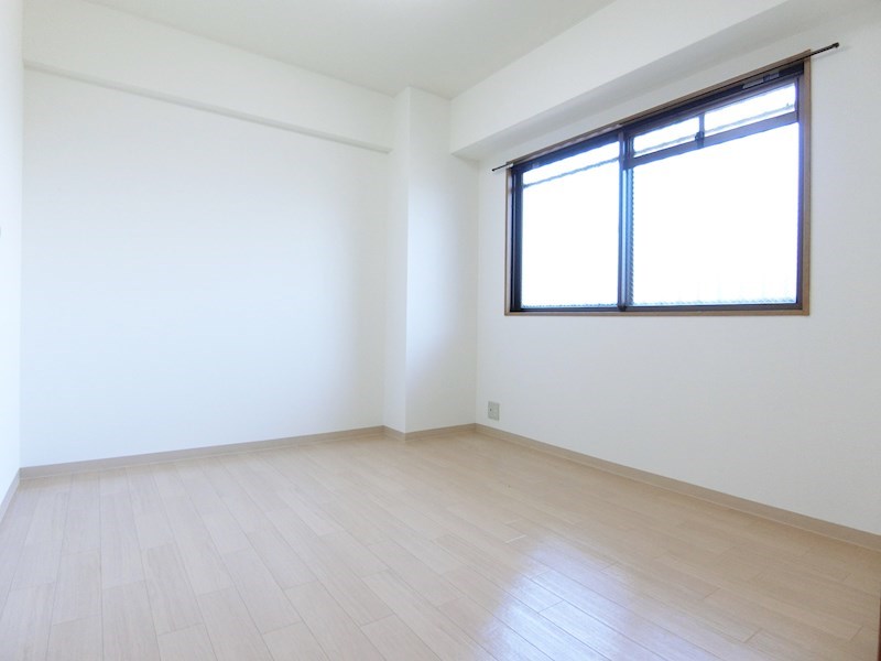 グミヒルズ ベッドルーム