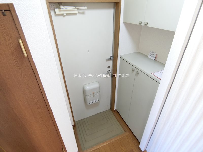 グランシャリオＢ棟 玄関