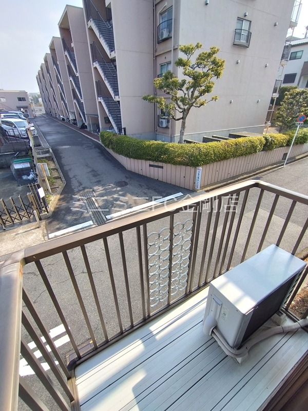 神愛ハイツ ベランダ
