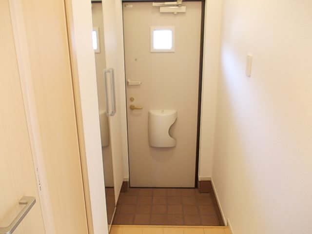 サンリットガーデン 玄関